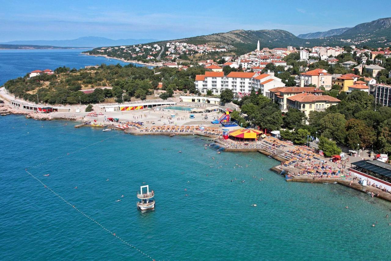 Apartments With A Parking Space Novi Vinodolski - 5529 Luaran gambar