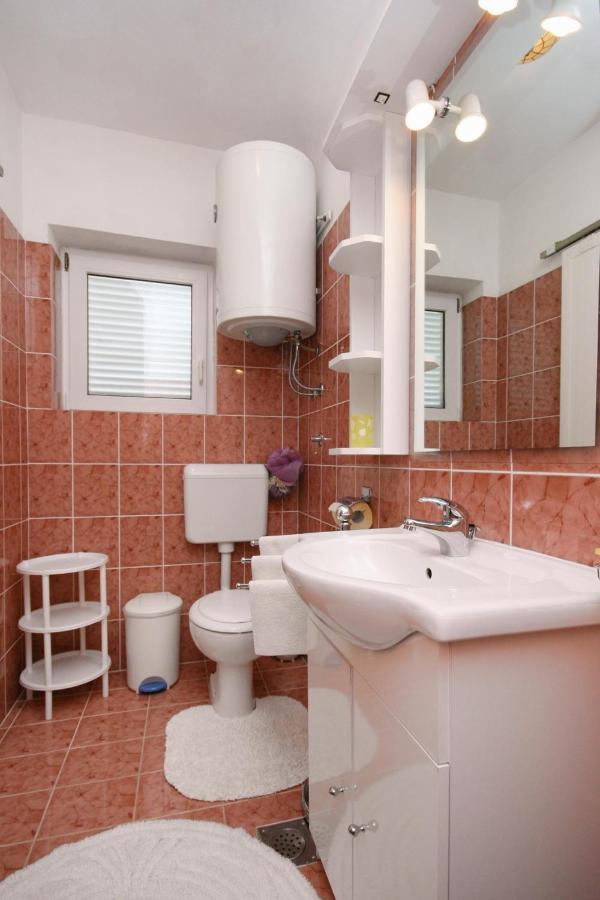 Apartments With A Parking Space Novi Vinodolski - 5529 Luaran gambar