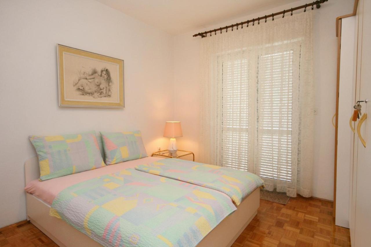 Apartments With A Parking Space Novi Vinodolski - 5529 Luaran gambar