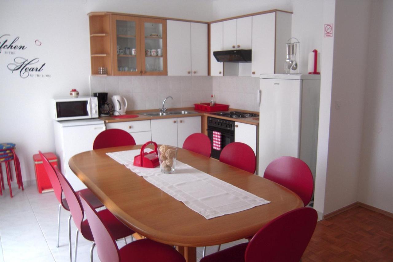 Apartments With A Parking Space Novi Vinodolski - 5529 Luaran gambar